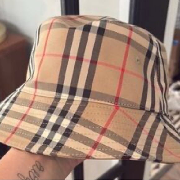 Burberry Check Bucket Hat - Picture 1 of 1